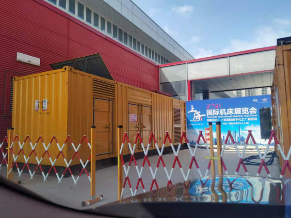 江阴发电车出租-发电机无电压或电压太低怎么办？
